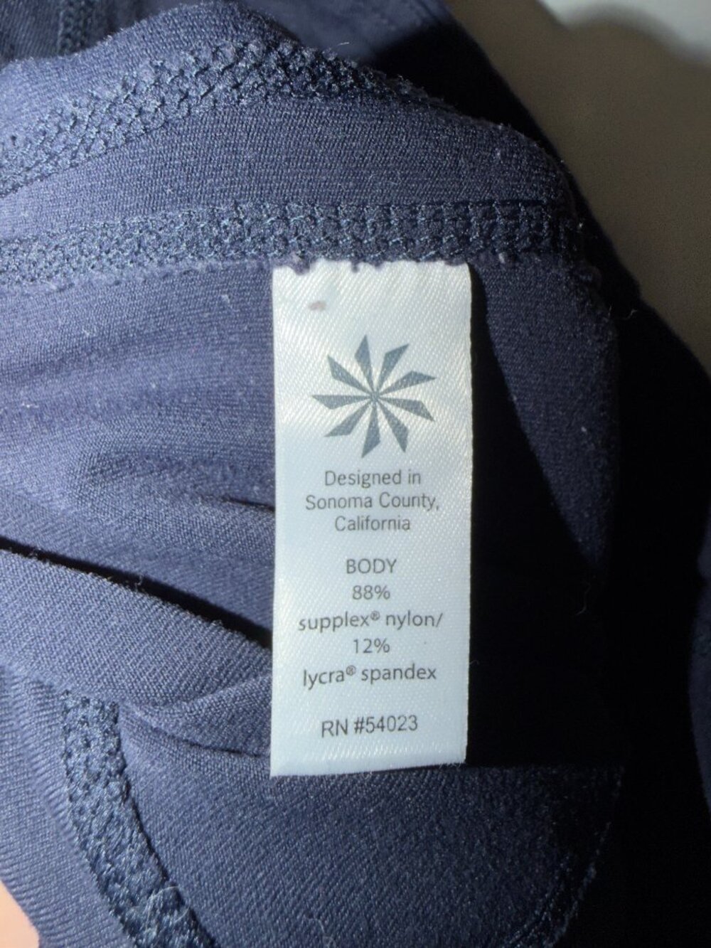 Athleta Navy Blue High Rise 7/8 Leggings Size Medium M Tight Yoga Athletic Gym - Picture 6 of 7